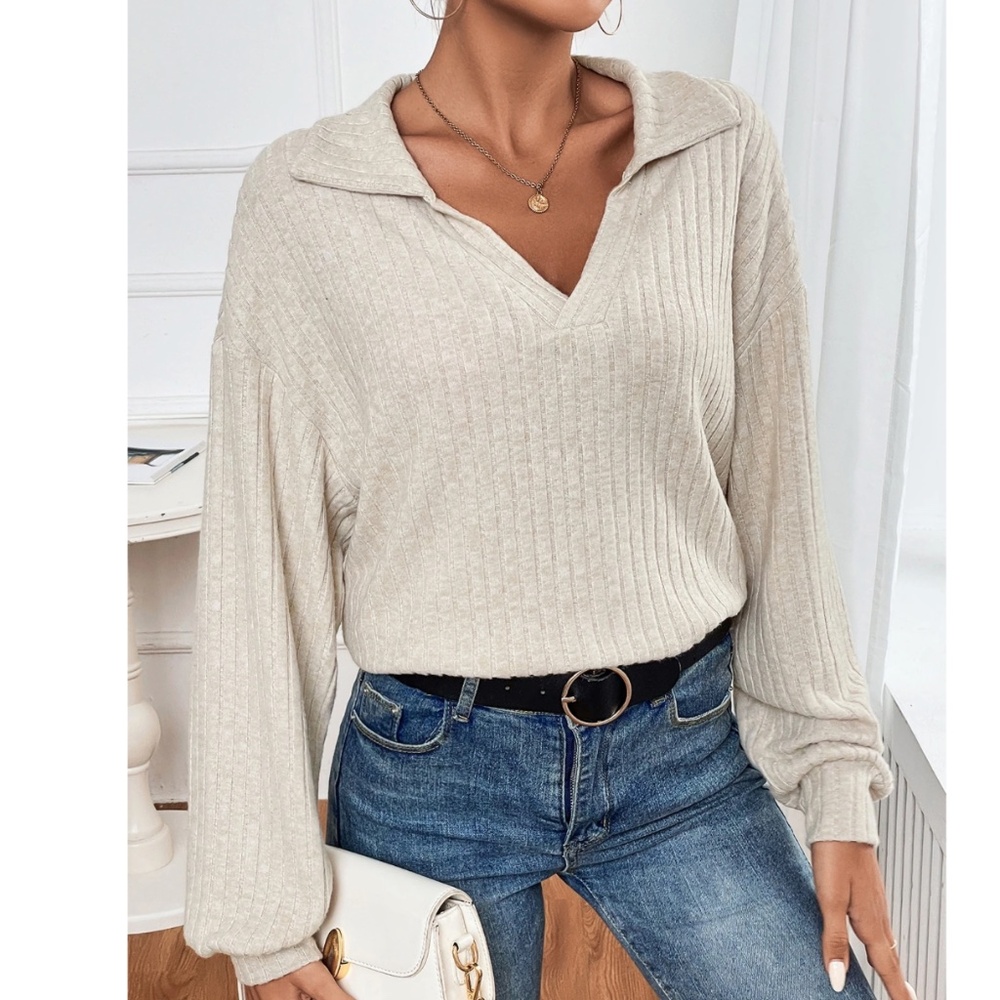 Cream Ribbed Collared V-Neck Sweater (size large) - Picture 3 of 6